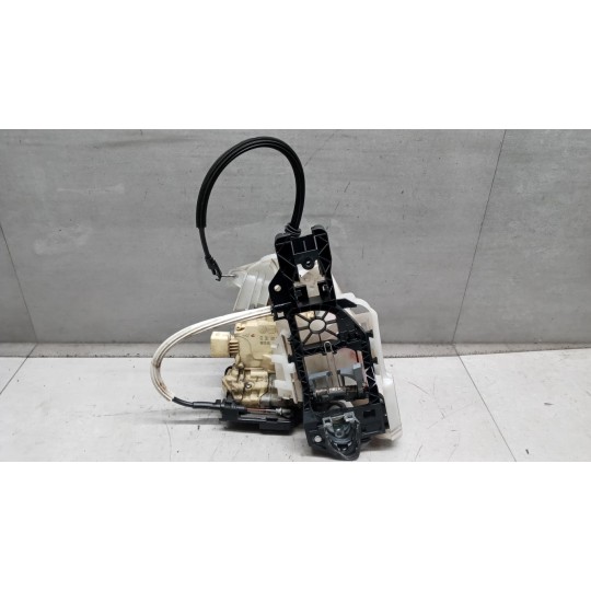 LATCH LOCK VOLKSWAGEN Passat 2005>2010 used