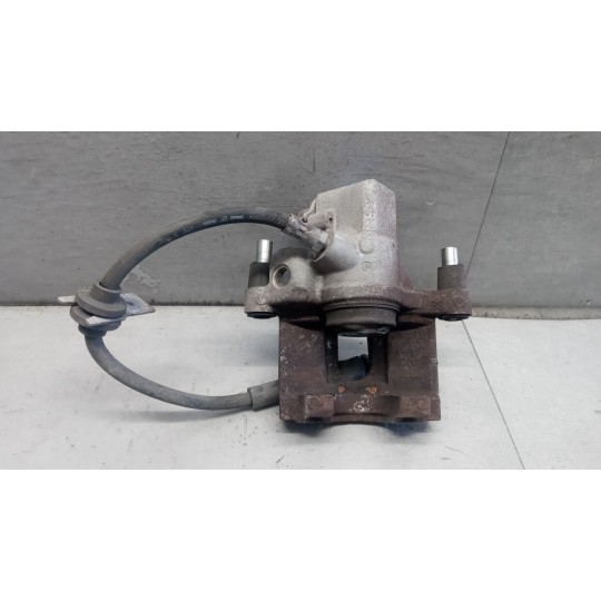 PINZA POSTERIORE DESTRA FORD C-Max 2015> usato