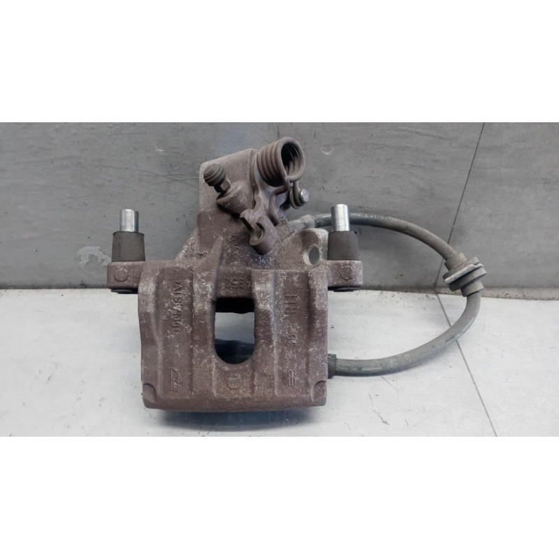 FORD PINZA POSTERIORE DESTRA FORD C-Max 2015> usato