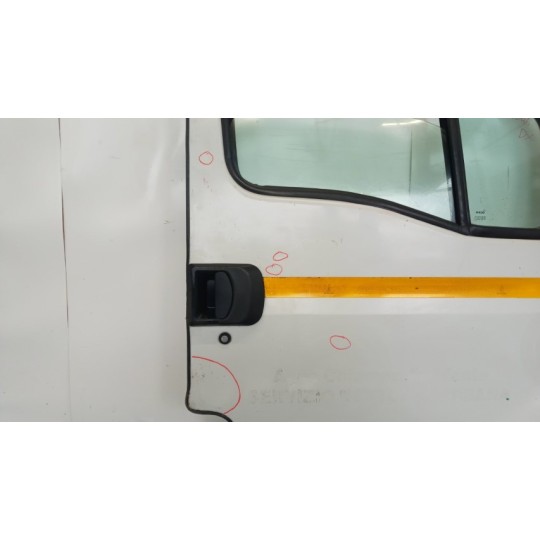 PORTA ANTERIORE DESTRA IVECO Daily 2000>2006 usato