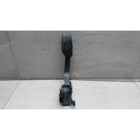 ELETRONIC THROTTLE PEDAL  RENAULT Captur 2019> used