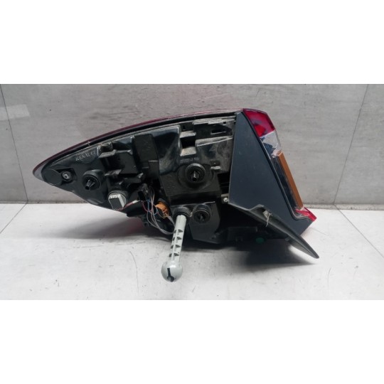 FARO POST ESTERNO LED DESTRO RENAULT Captur 2019> usato