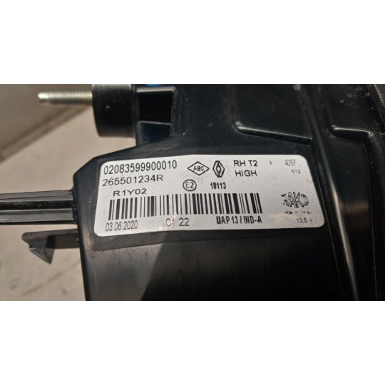 FARO POST INTERNO LED DESTRO RENAULT Captur 2019> usato