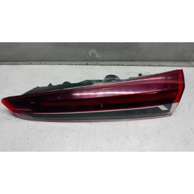 RIGHT REAR LED LIGHT ON...