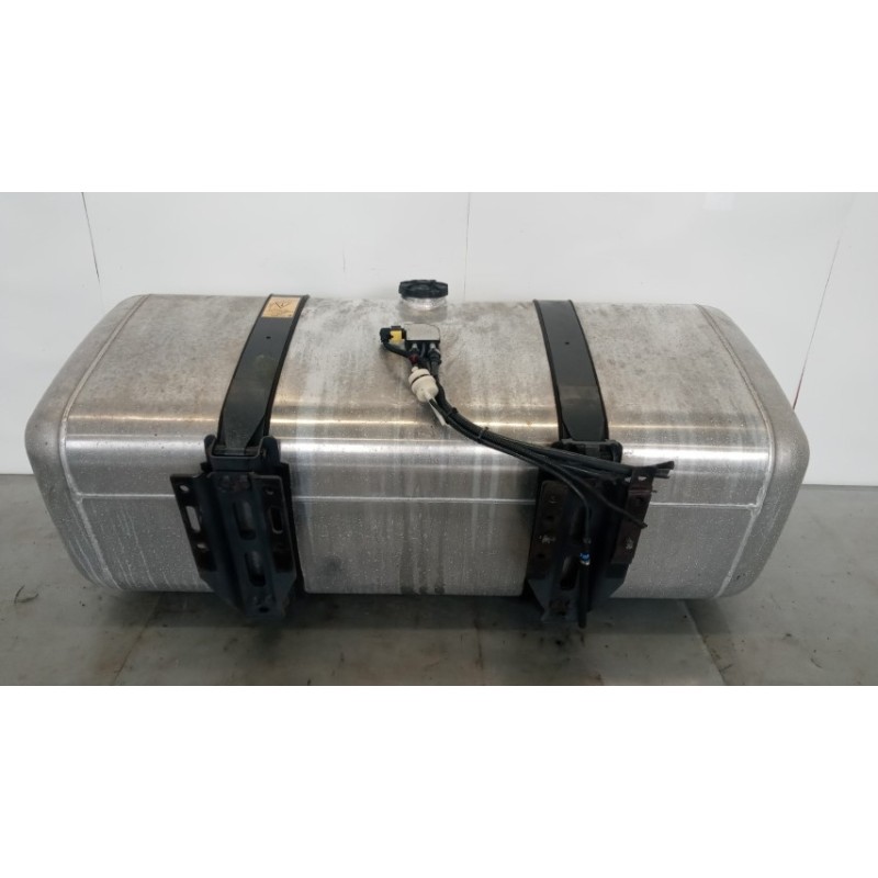 MERCEDES-BENZ truck SERBATOIO CARBURANTE MERCEDES-BENZ truck Actros euro 6 2014>2021 usato