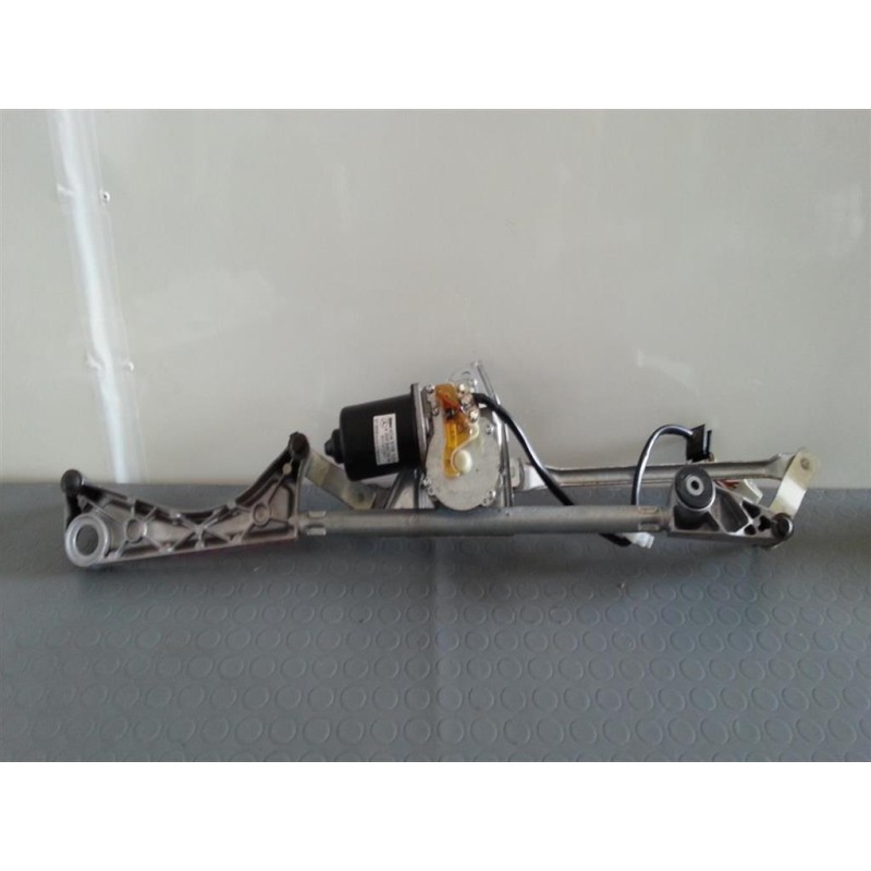 MERCEDES-BENZ windshield wiper motor MERCEDES-BENZ Classe C (W203) 2004>2006 used