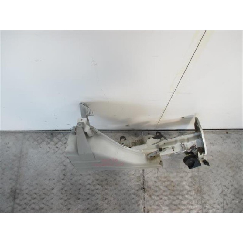 FIAT van LONGHERONE ANTERIORE DESTRO FIAT van Fiorino 2007>2015 usato