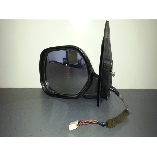 LEFT ELETRIC REAR-VIEW MIRROR  TOYOTA Picnic used