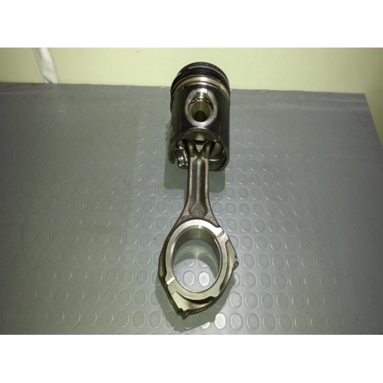 PISTONE MOTORE IVECO Stralis 2003>2007 usato
