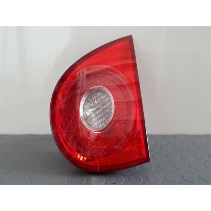 VOLKSWAGEN FARO POSTERIORE INTERNO DESTRO VOLKSWAGEN Golf 5 2003>2008 usato