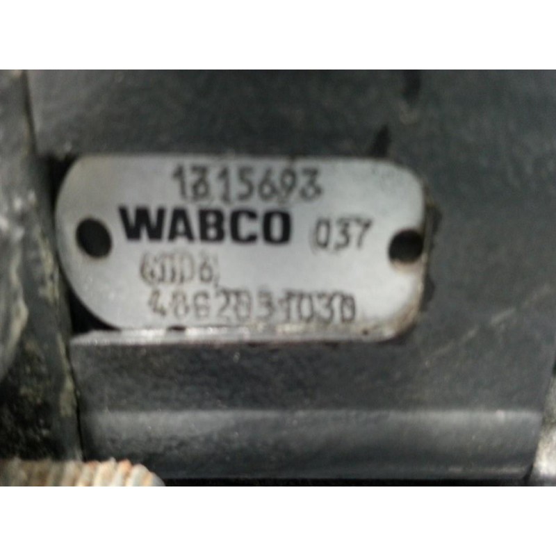 DAF VARIE FRENI 2 DAF XF105 usato