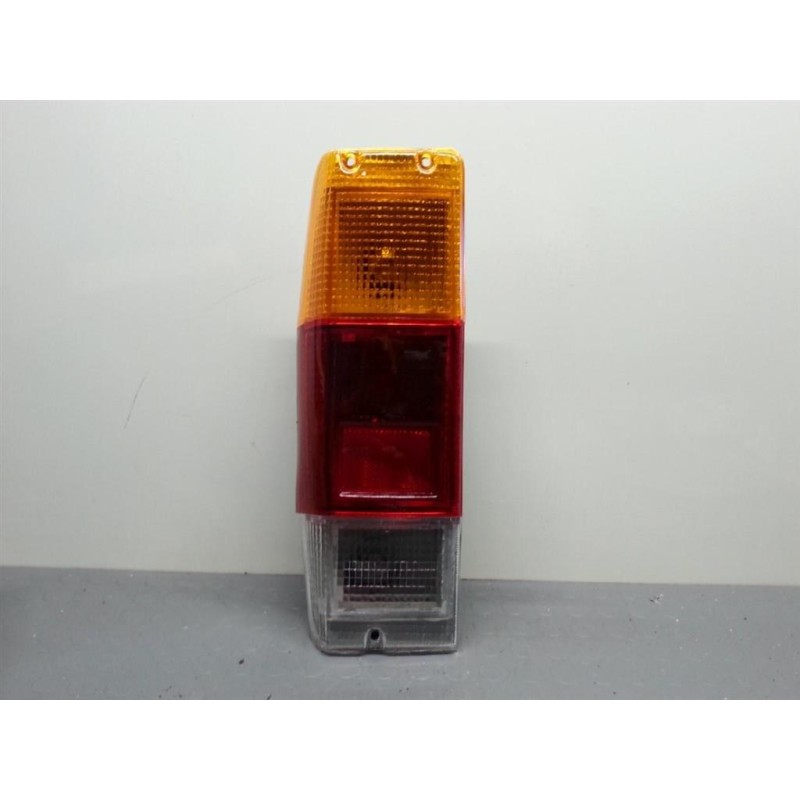 NISSAN FARO POSTERIORE ESTERNO SINISTRO NISSAN Vanette nuovo