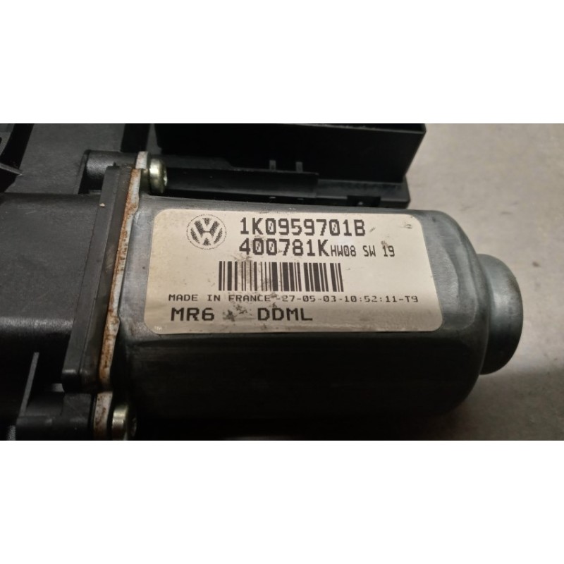 VOLKSWAGEN ALZA VETRI ANTERIORI SINISTRO VOLKSWAGEN Touran 2003>2007 usato