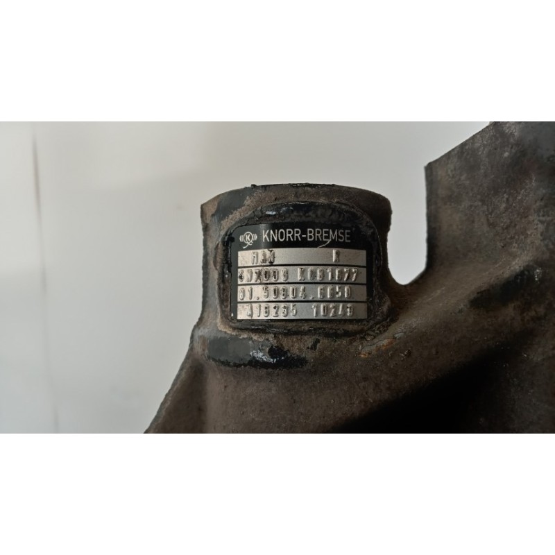 MAN PINZA POSTERIORE DESTRA MAN TGX euro 6 usato