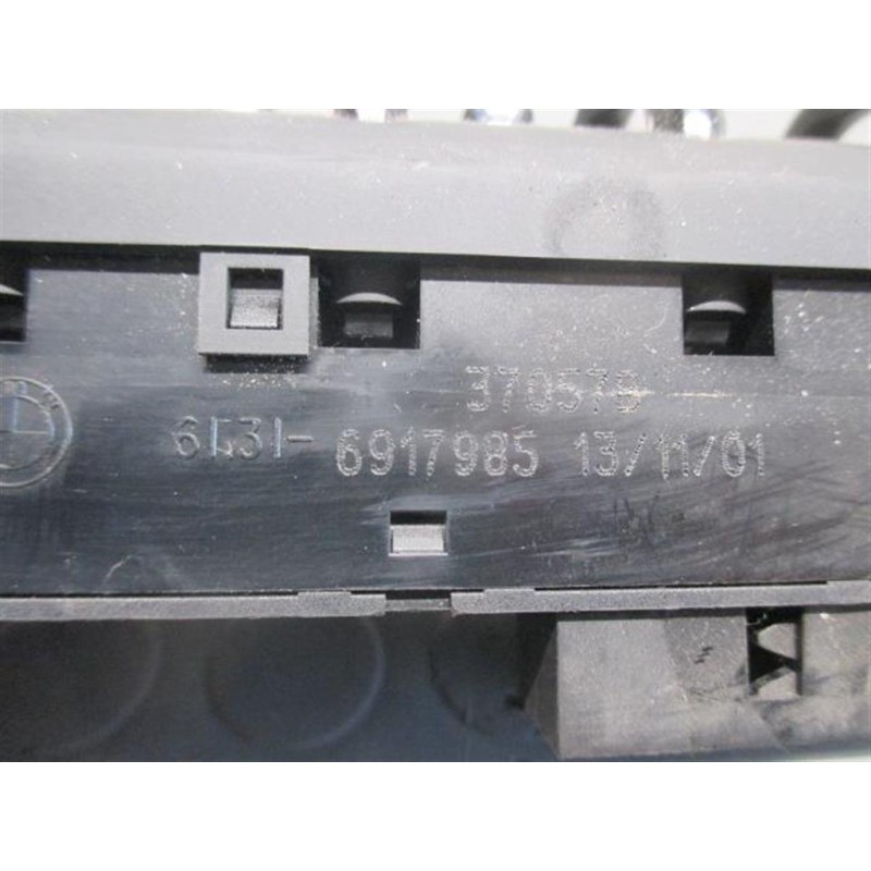 MINI INTERRUTTORI E PULSANTI ALZAVETRI MINI R50/53  2001>2006 usato