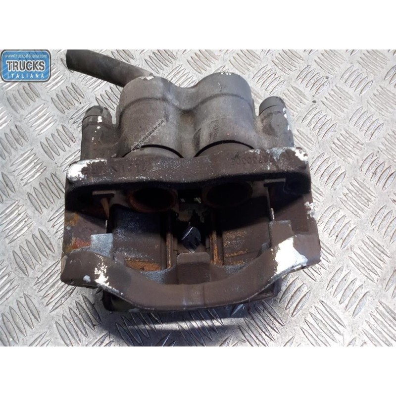 RENAULT van PINZA ANTERIORE SINISTRA RENAULT van Mascott usato