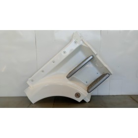 RIGHT FRONT MUDGUARD  MAN...