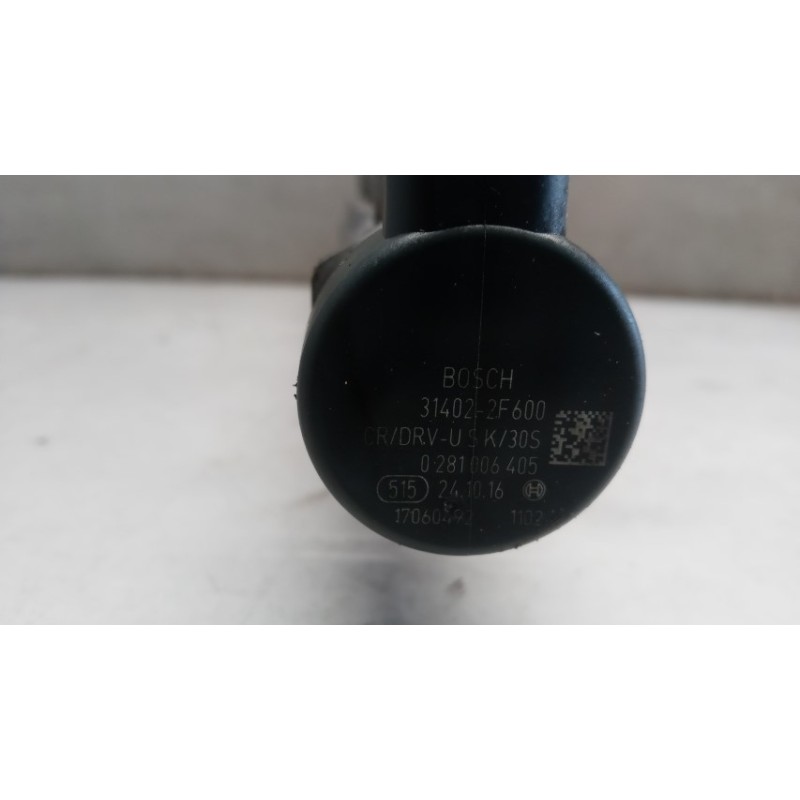 HYUNDAI RIPARTITORE RAIL DEL CARBURANTE HYUNDAI Tucson 2015>2018 usato