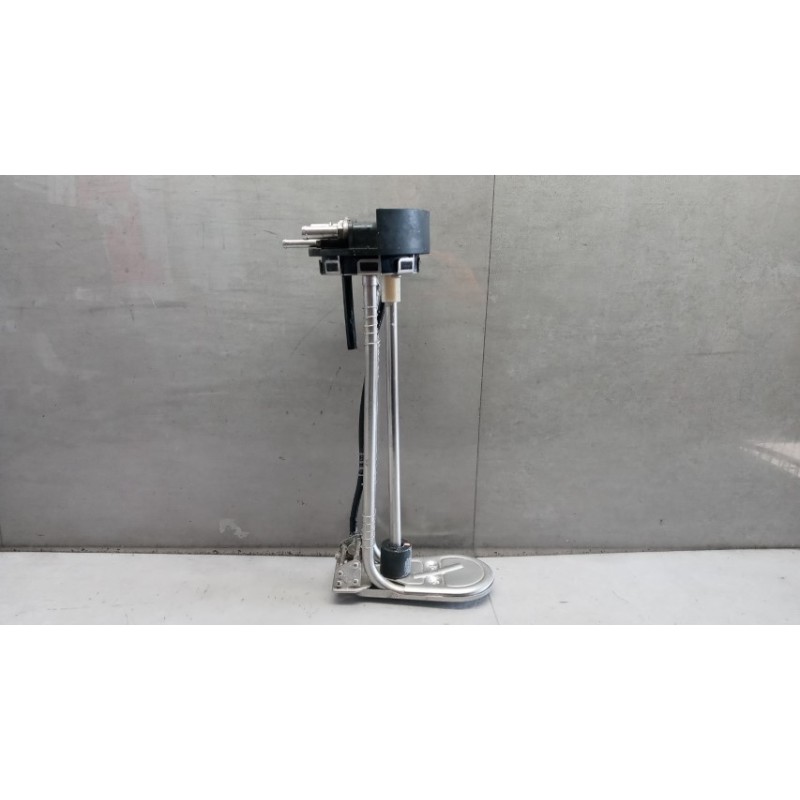 ISUZU GALLEGGIANTE SERBATOIO ISUZU N2R usato