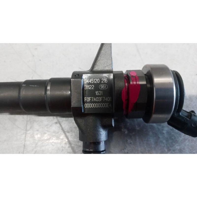 ISUZU INJECTORS  ISUZU N2R used