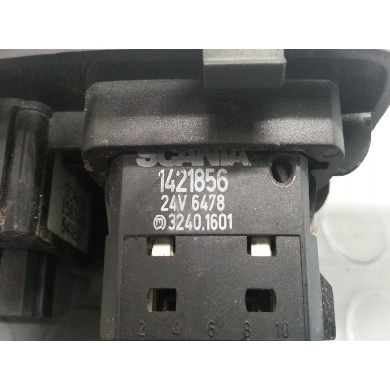 SCANIA INTERRUTTORI E PULSANTI ALZAVETRI SCANIA Serie R 2005> usato