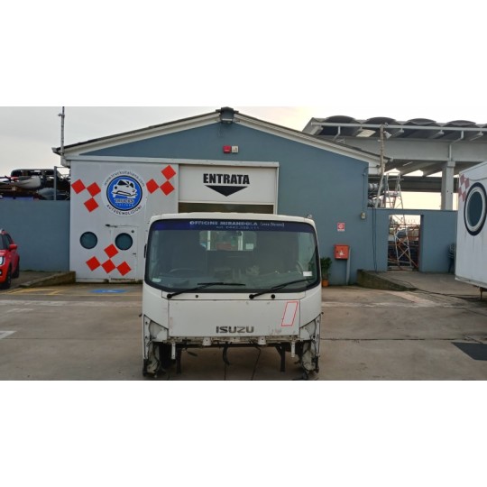 CABINA ISUZU N2R usato