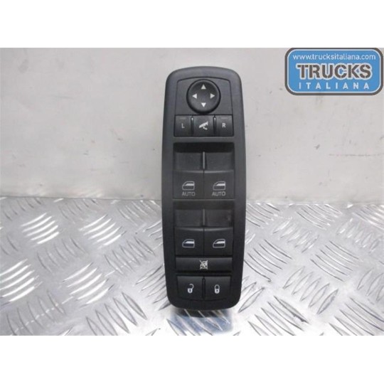 INTERRUTTORI E PULSANTI ALZAVETRI LANCIA Thema 2011>2014 usato