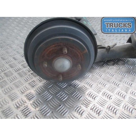 STAFFA SX ANCORAGGIO PARAURTI IVECO Daily 2000>2006 nuovo