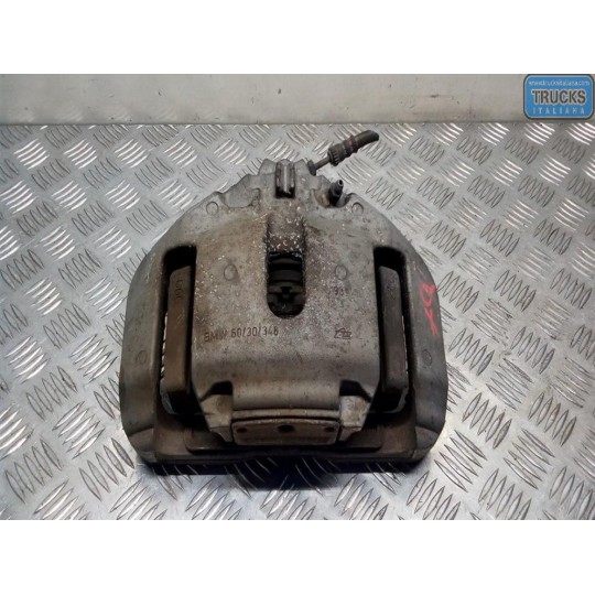 PINZA ANTERIORE DESTRA BMW Serie 5 (F10/F11) 2010> usato