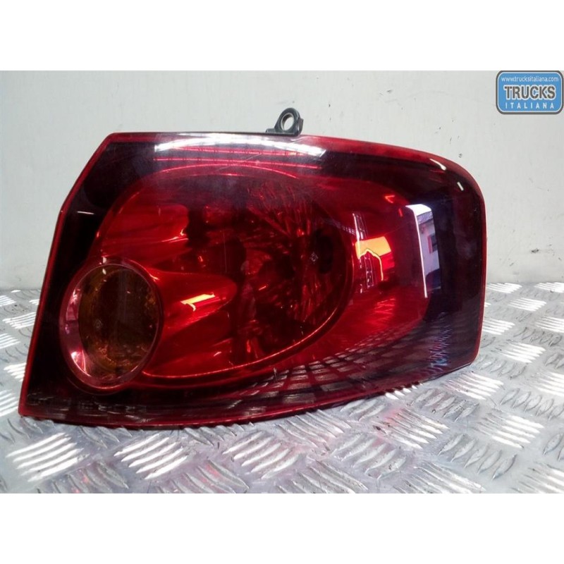 FIAT FARO POSTERIORE ESTERNO DESTRO FIAT Croma 2005>2007 usato