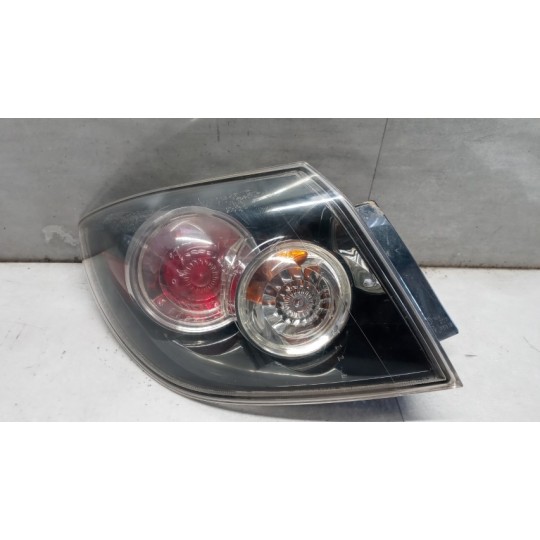 FARO POSTERIORE ESTERNO SINISTRO MAZDA Mazda3 2006>2009 usato