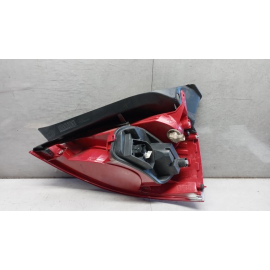 FARO POSTERIORE ESTERNO SINISTRO RENAULT Megane 2006>2008 usato