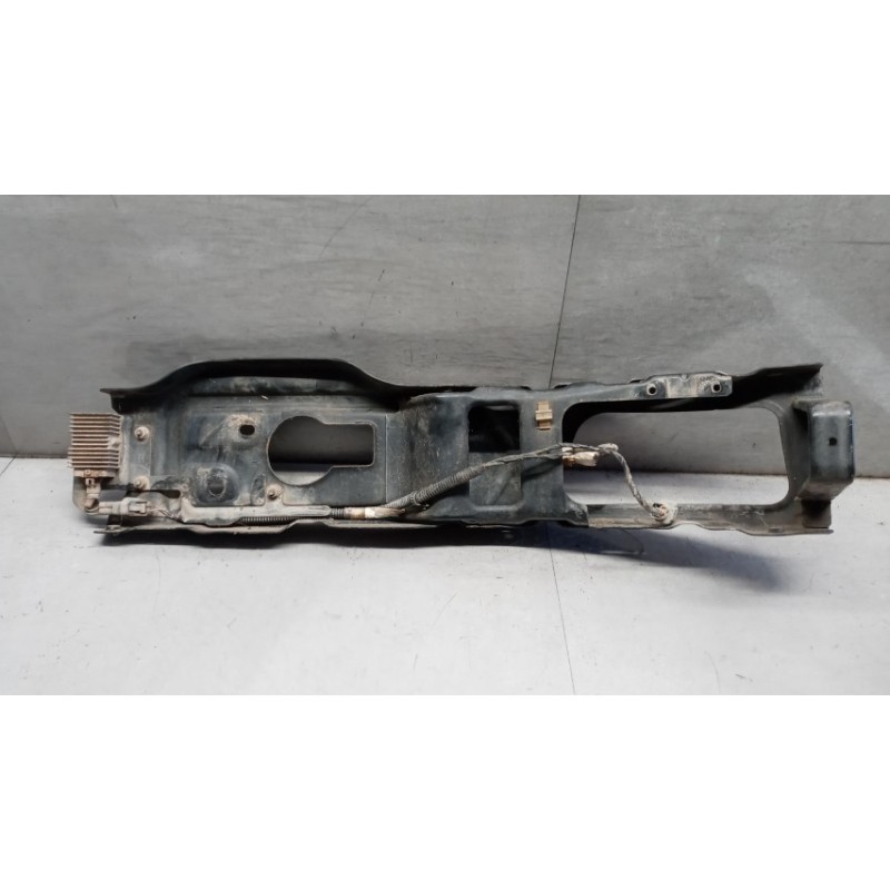 ISUZU SEDE FARI DESTRO ISUZU N2R usato