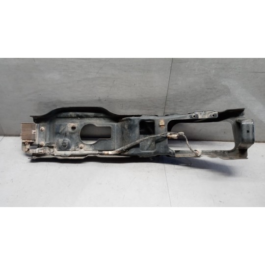 RIGHT HEADLIGHT SEAT ISUZU N2R used