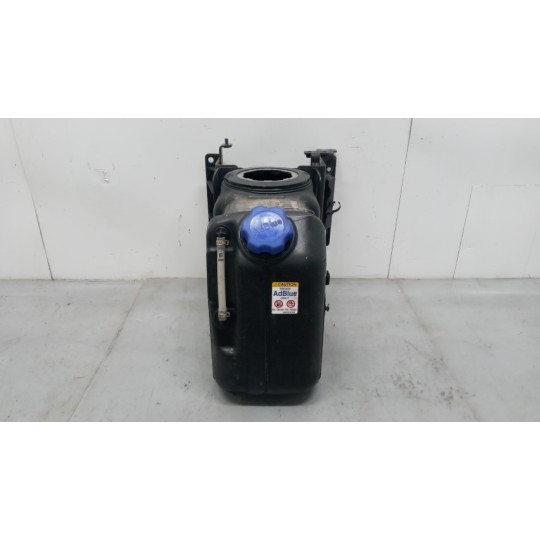ADBLUE TANK ISUZU N2R used