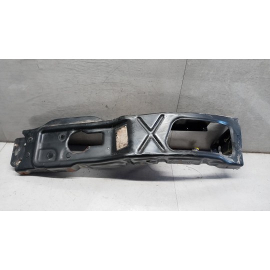 SEDE FARI SINISTRO ISUZU N2R usato