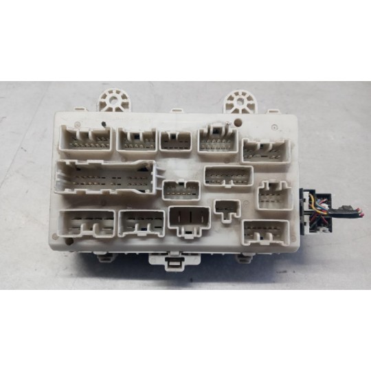 FUSE BOX ISUZU N2R used