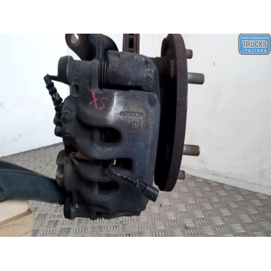 PINZA ANTERIORE SINISTRA RENAULT van Master 2010>2014 usato