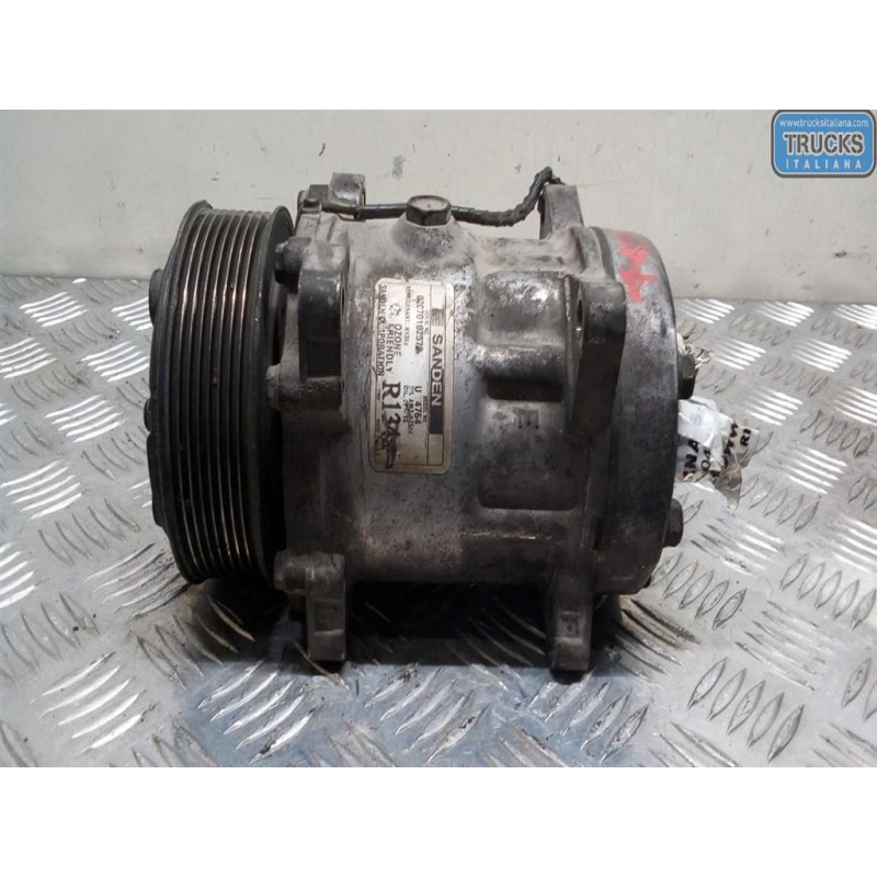 IVECO COMPRESSORE ARIA CONDIZIONATA IVECO EUROCARGO 2000>2005  usato