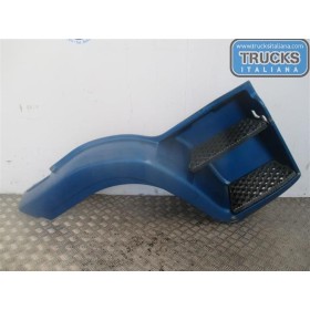 RIGHT FRONT MUDGUARD  IVECO...