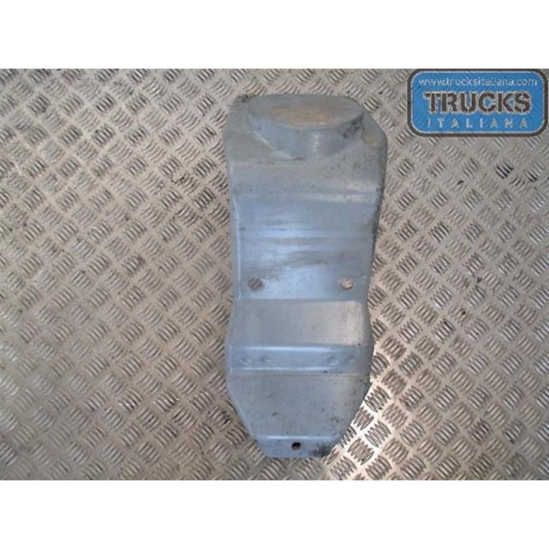 IVECO MUDGUARD RIGHT SUPPORT  IVECO EUROCARGO 2000>2005  used