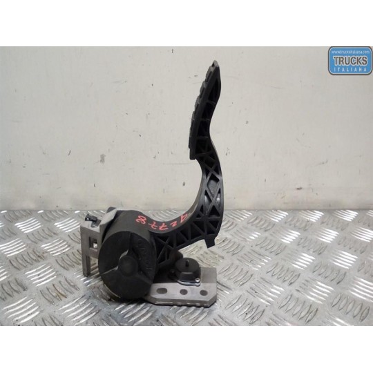 ELETRONIC THROTTLE PEDAL  VOLVO truck FH13 used