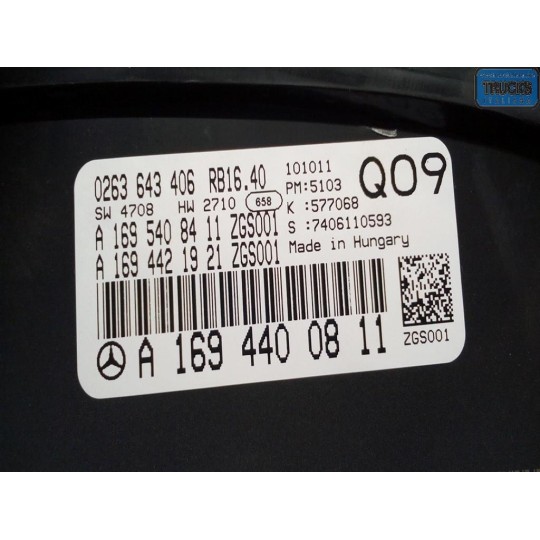 QUADRO STRUMENTI MERCEDES-BENZ Classe A (W169) 2008>2012 usato