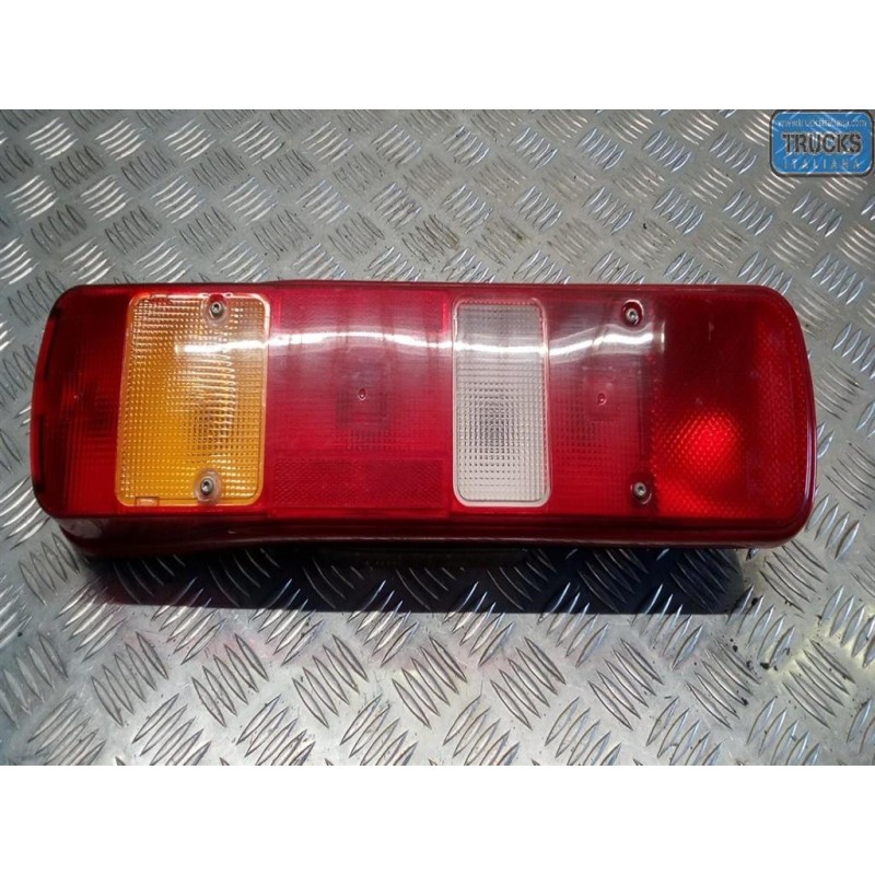 VOLVO truck FARO POSTERIORE ESTERNO SINISTRO VOLVO truck FH13 usato
