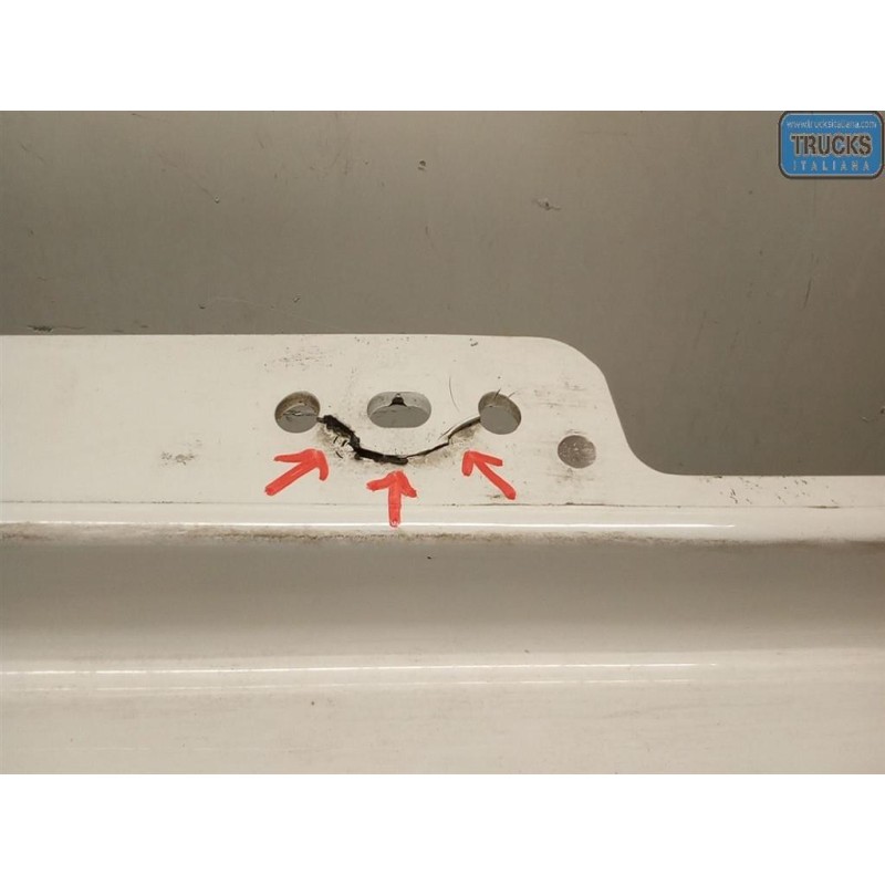 VOLVO truck PLASTICHE ESTERNE VARIE VOLVO truck FH13 usato