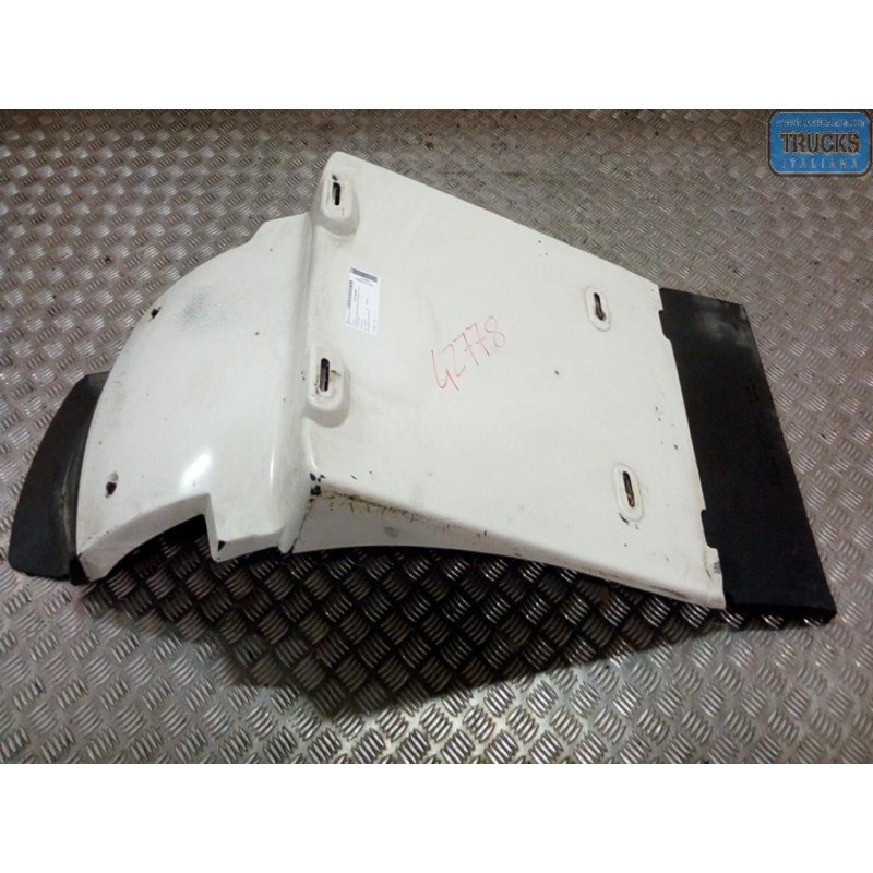 VOLVO truck FRONT RIGHT REAR PART MUDGUARD VOLVO truck FH13 used