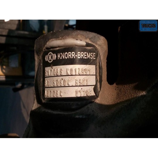 PINZA POSTERIORE DESTRA MAN TG-A 2000>2007 usato