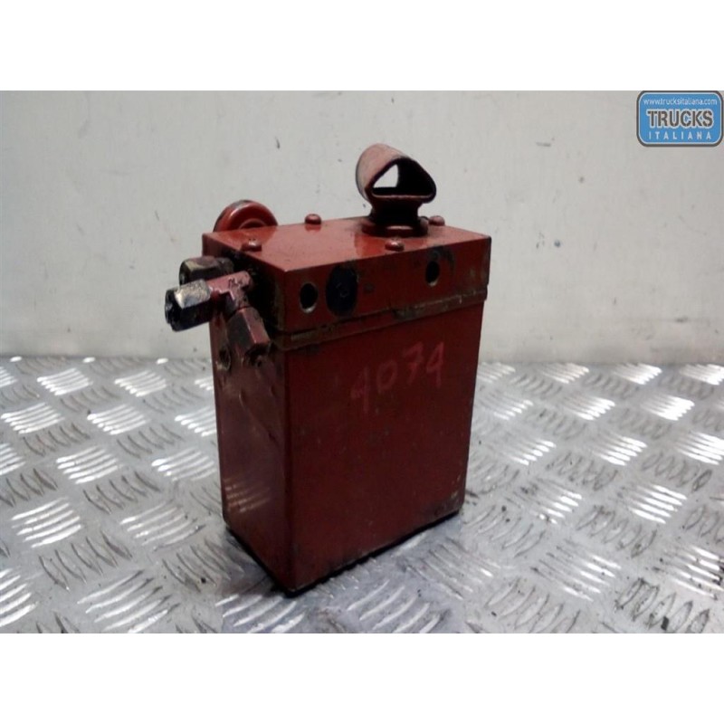 IVECO CAB LIFT PUMP  IVECO EUROTECH used