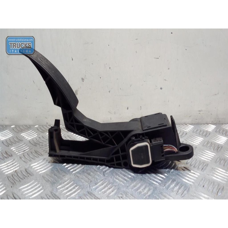 MERCEDES-BENZ ELETRONIC THROTTLE PEDAL  MERCEDES-BENZ Classe M (W164) 2005>2011 used