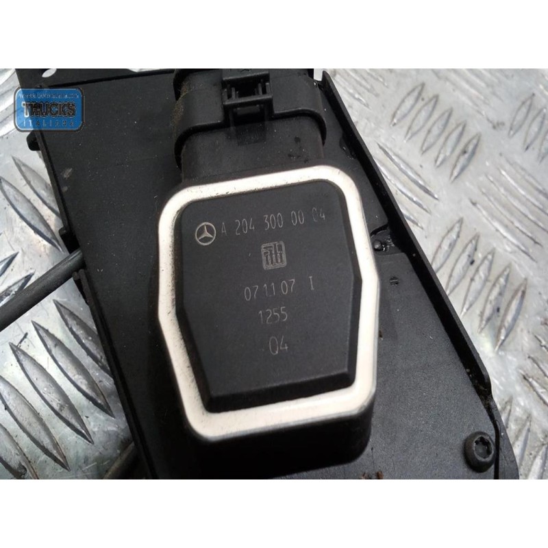 MERCEDES-BENZ ELETRONIC THROTTLE PEDAL  MERCEDES-BENZ Classe C (W204) 2007>2011 used